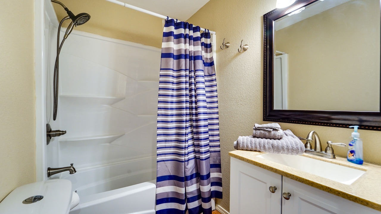 Photo of Bathroom in Portales
