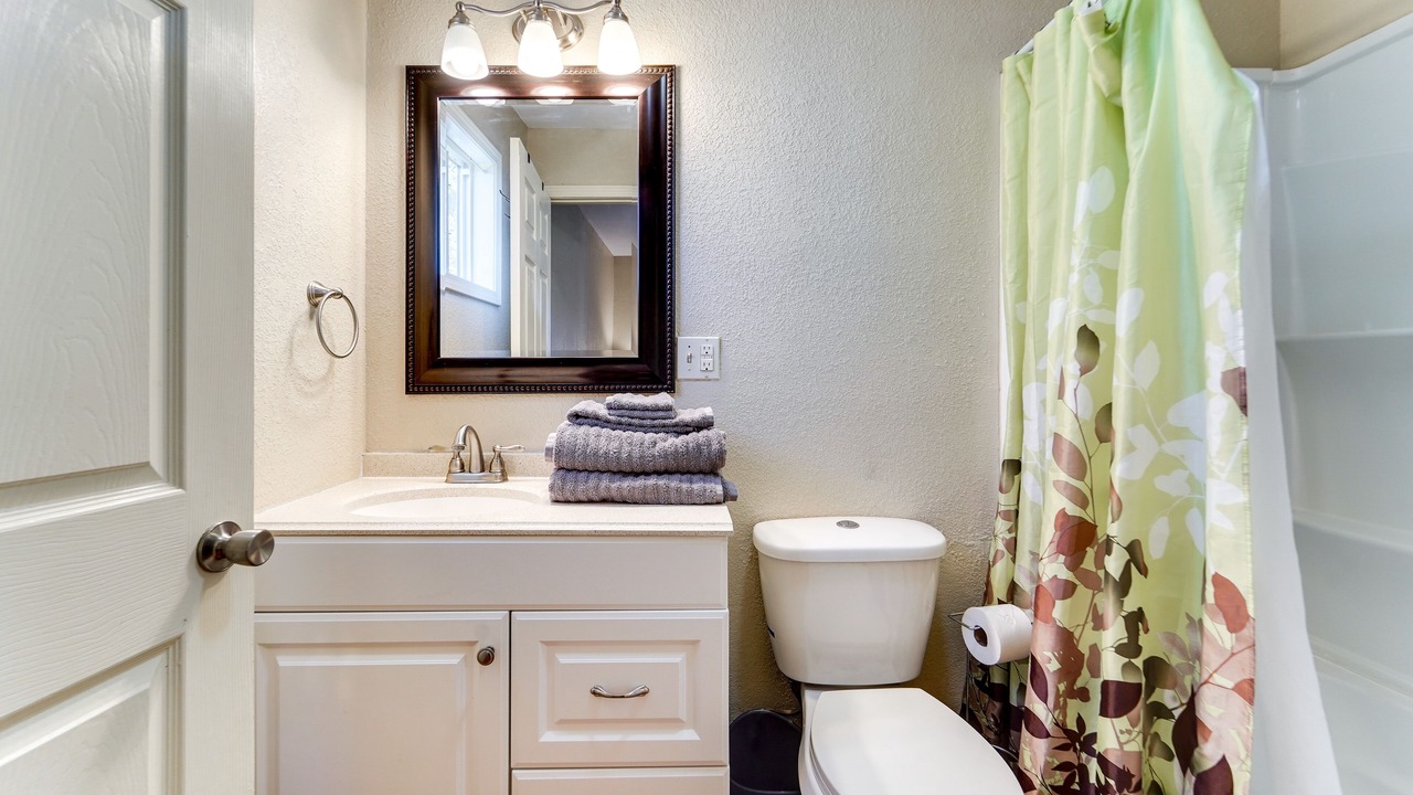 Photo of Bathroom in Portales
