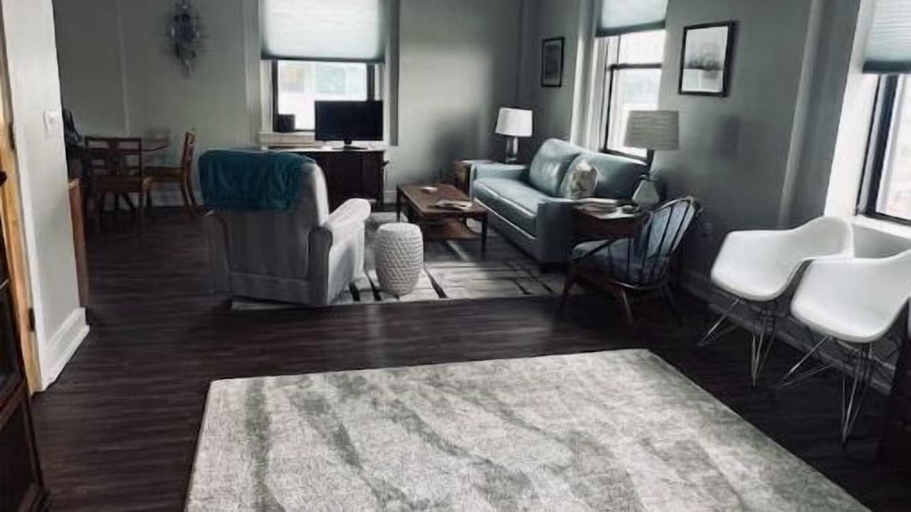 Photo of Livingroom in Court Avenue Entertainment District