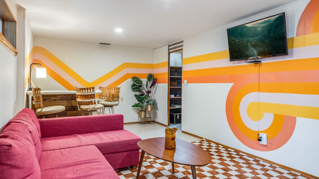 Photo of Livingroom in White Center
