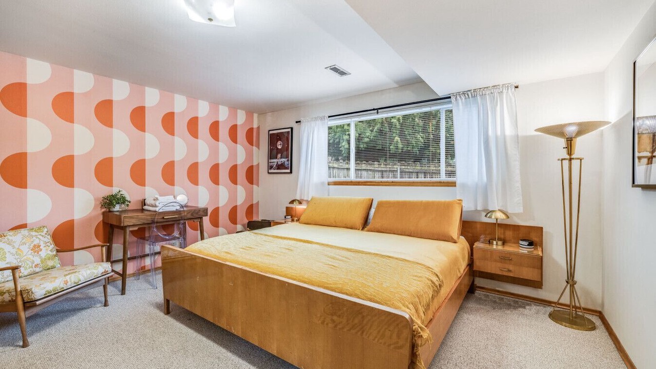 Photo of Bedroom in White Center
