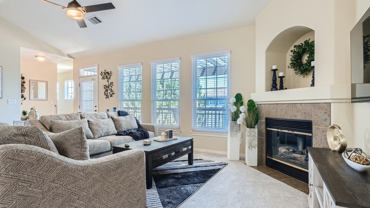 Photo of Livingroom in Greeley
