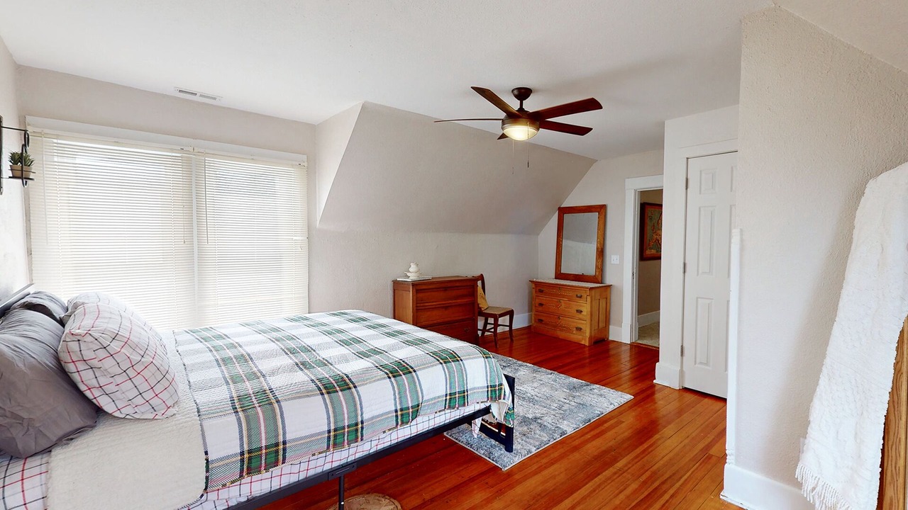 Photo of Bedroom in Johnson County