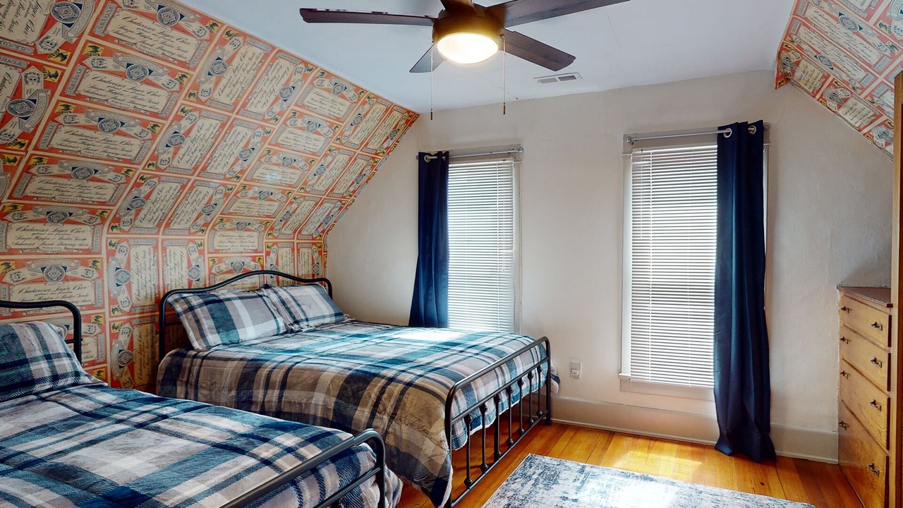 Photo of Bedroom in Johnson County
