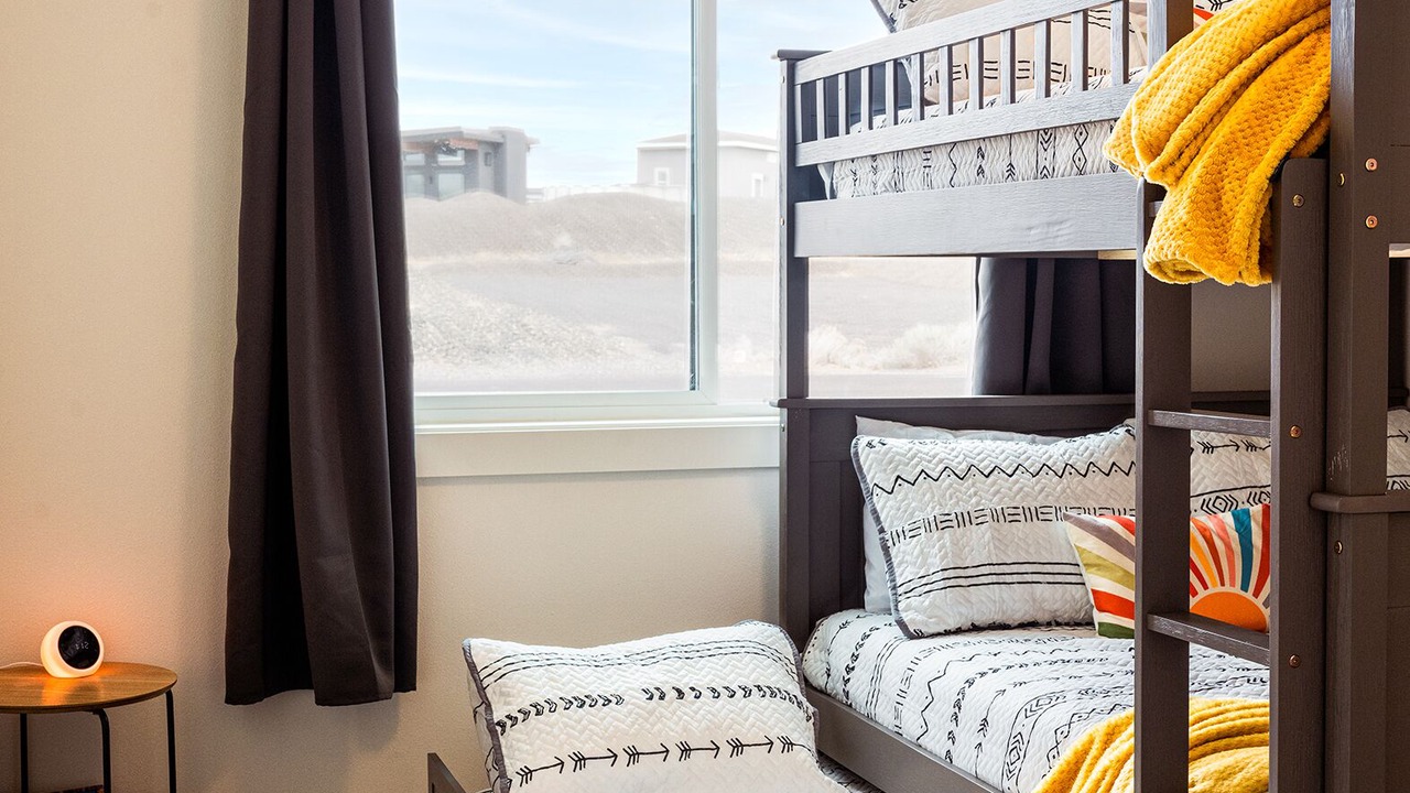 Photo of Bedroom in Desert Aire