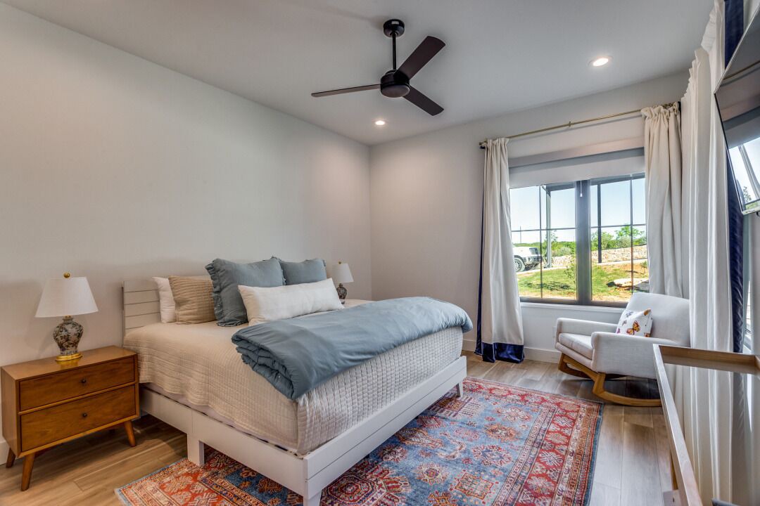 Photo of Bedroom in Graford