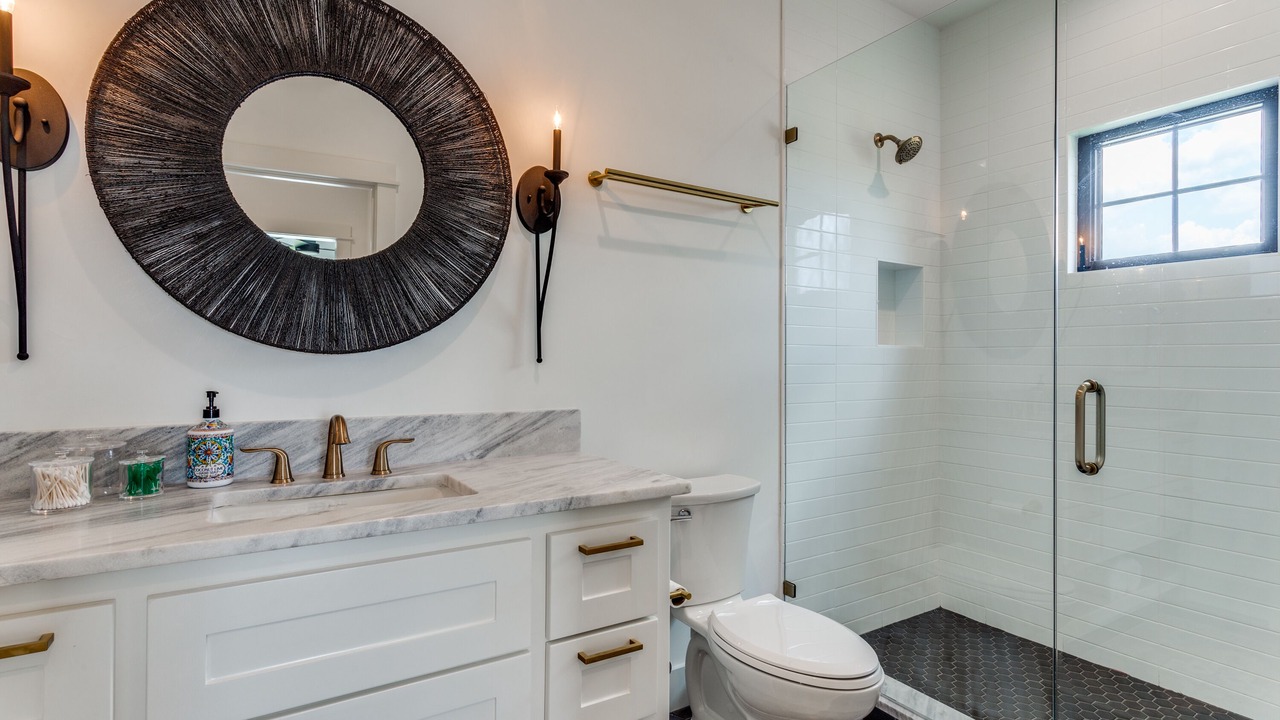Photo of Bathroom in Graford