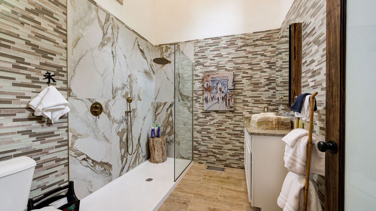 Photo of Bathroom in Norman