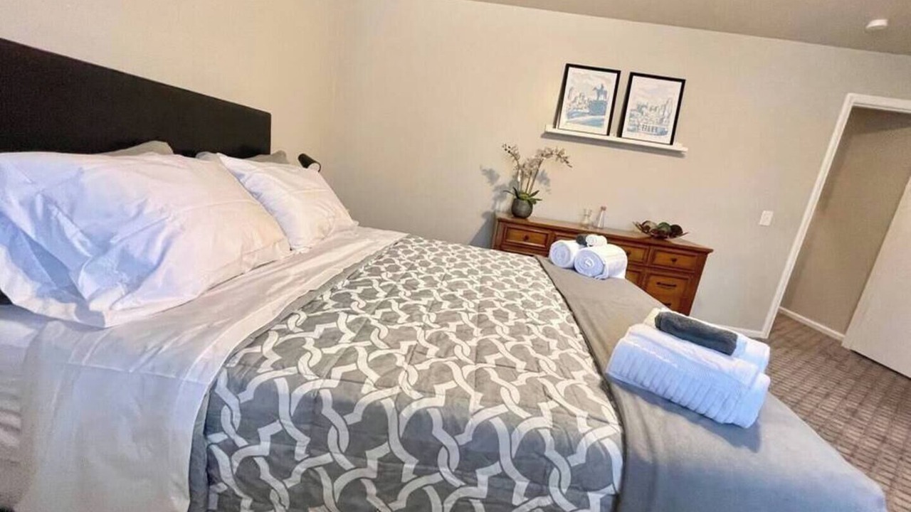 Photo of Bedroom in Smithville