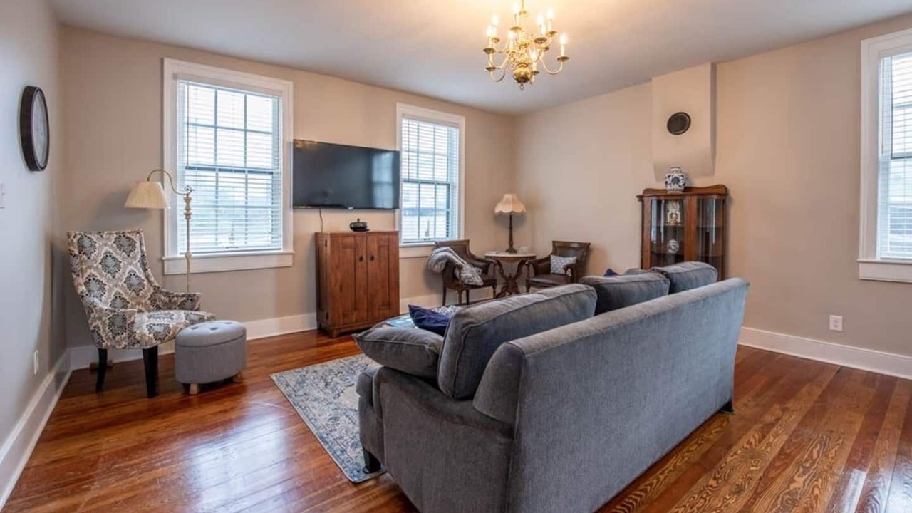 Photo of Livingroom in Hannibal