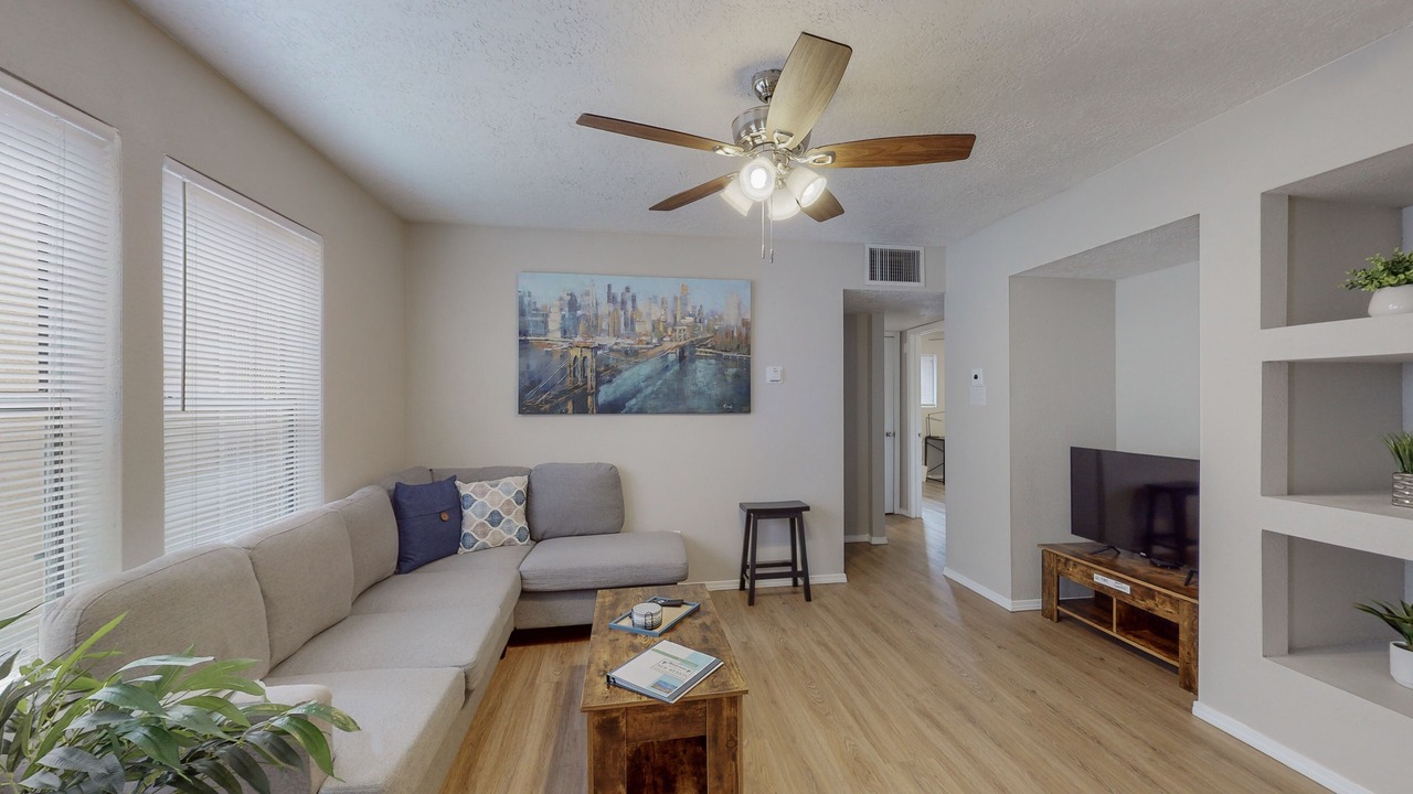 Photo of Livingroom in Uptown