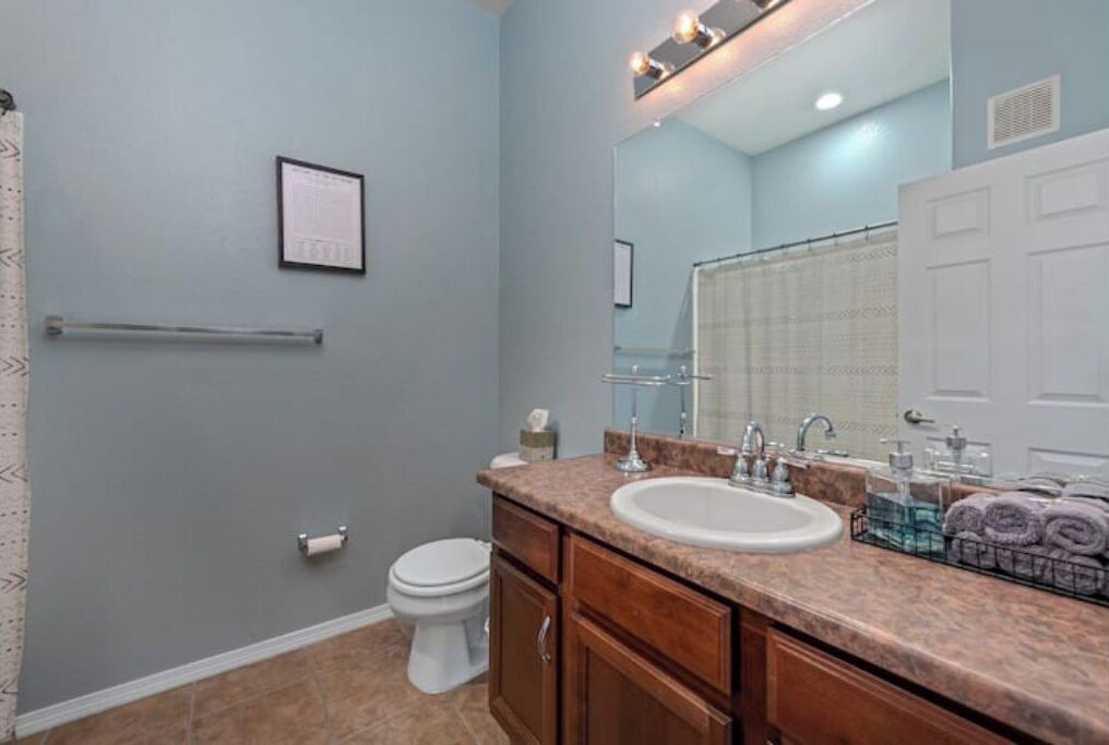 Photo of Bathroom in Cottonwood