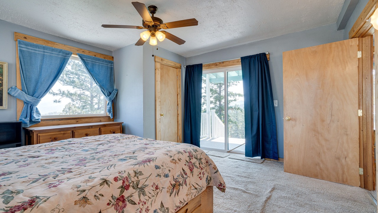 Photo of Bedroom in Tonasket