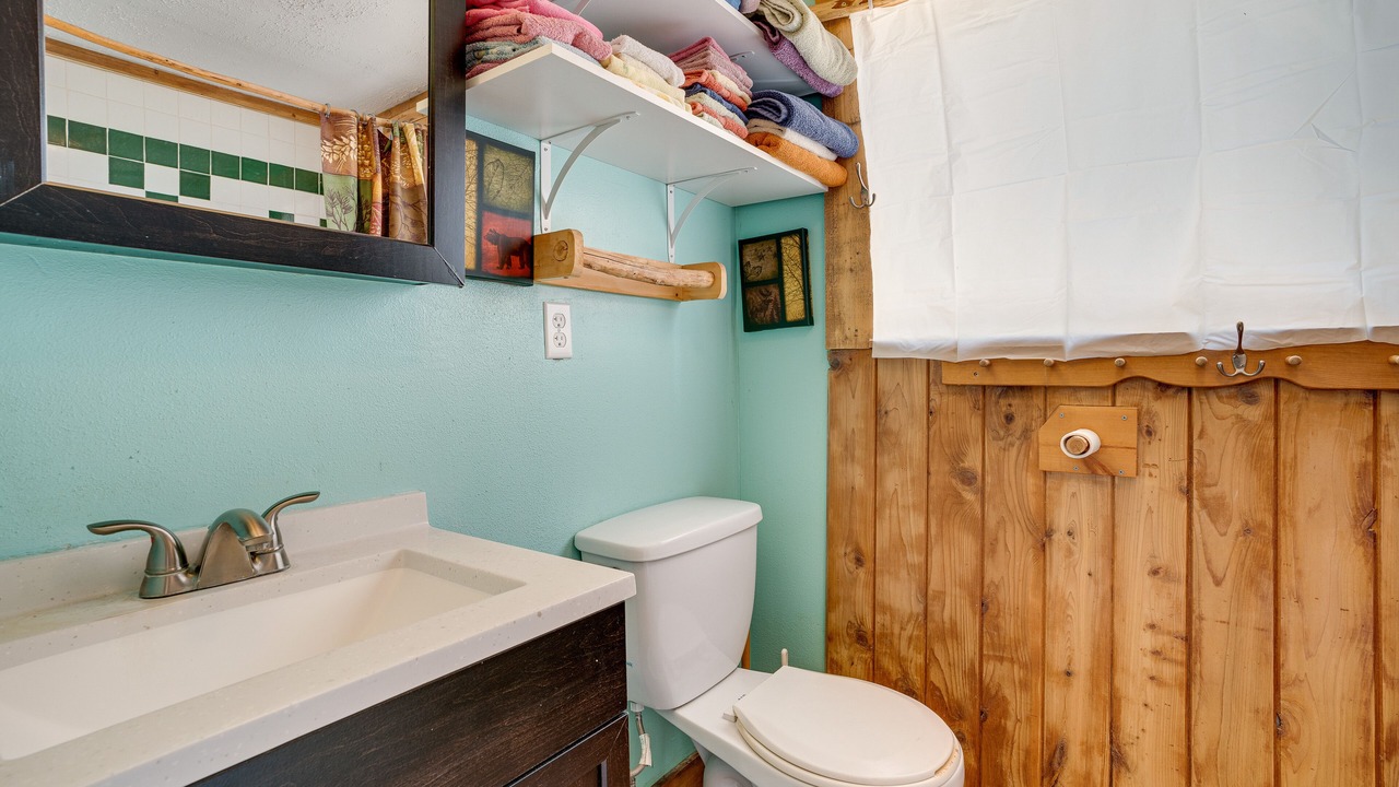 Photo of Bathroom in Tonasket
