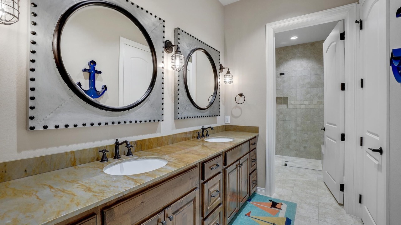 Photo of Bathroom in Graford