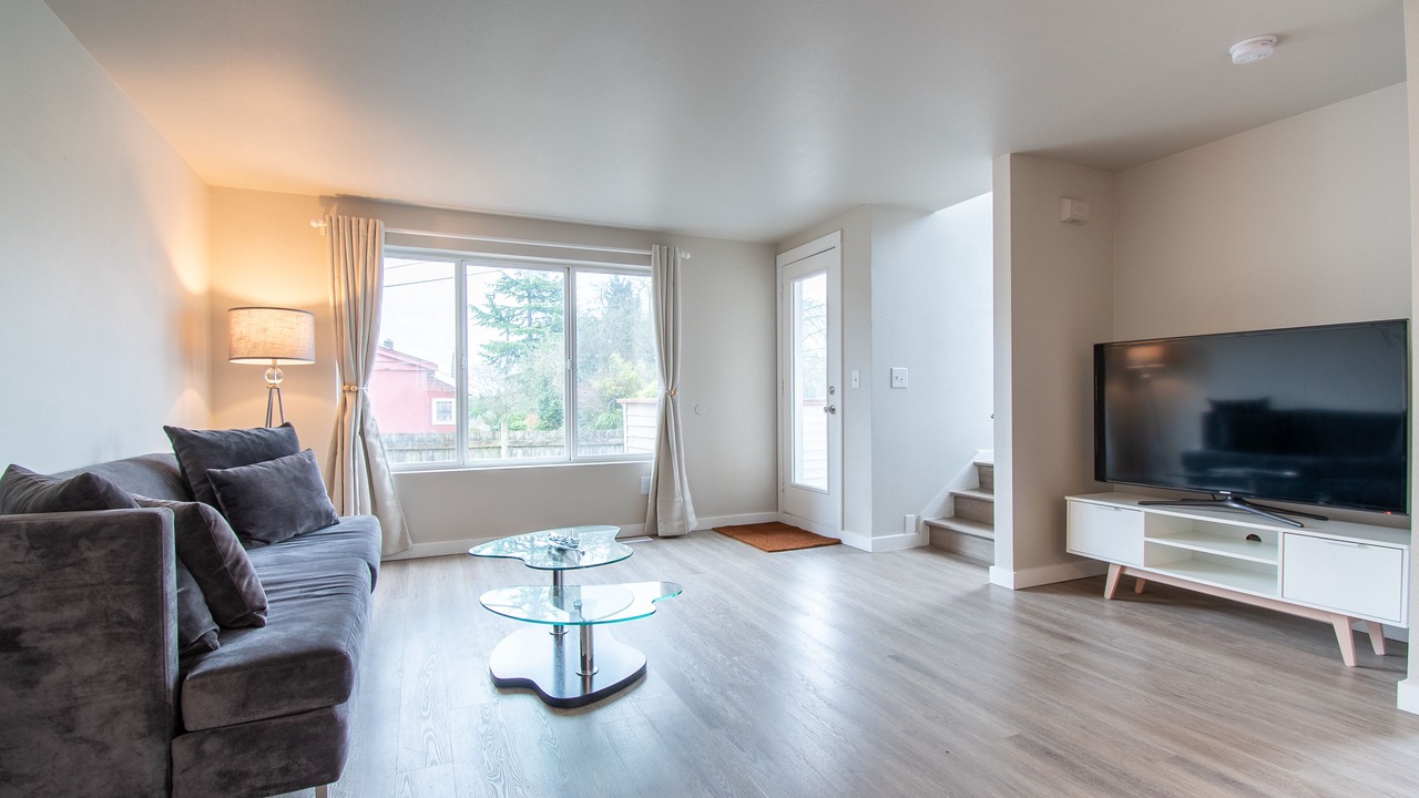 Photo of Livingroom in North Beacon Hill