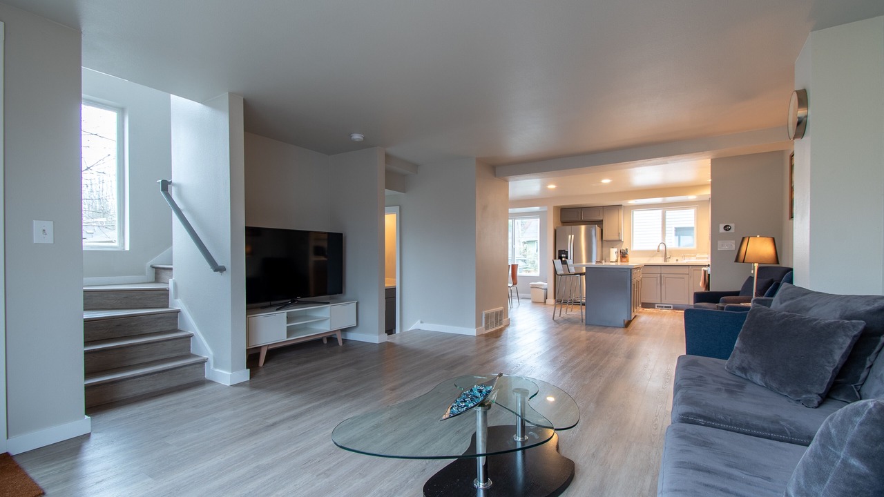 Photo of Livingroom in North Beacon Hill