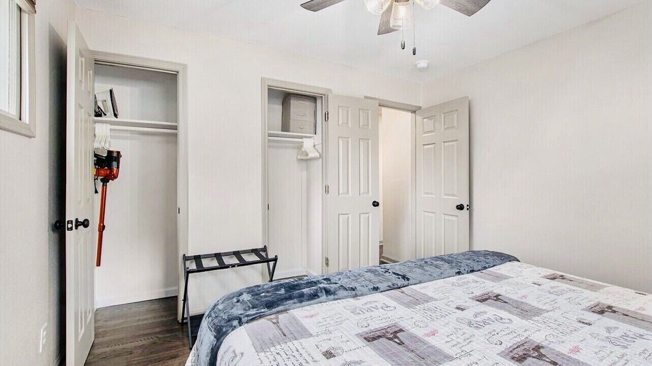 Photo of Bedroom in Smithville