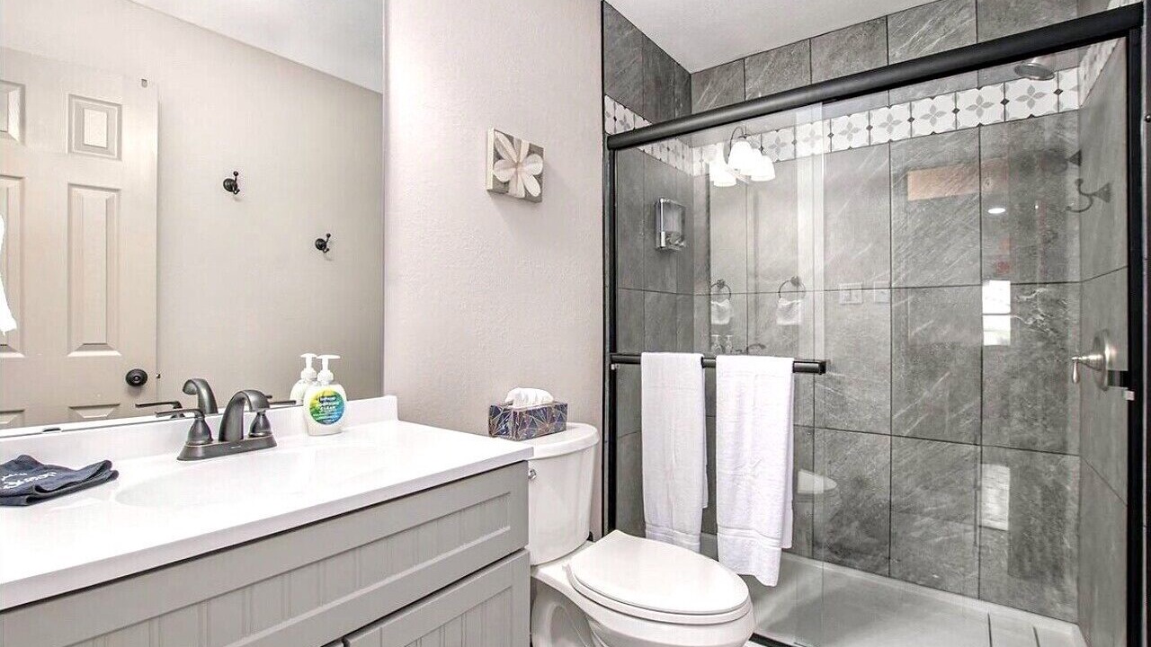 Photo of Bathroom in Smithville