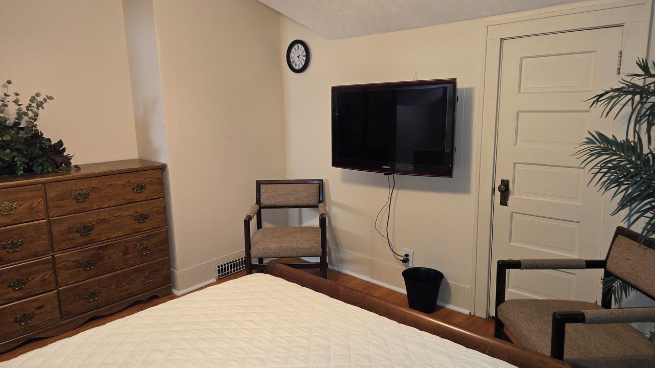 Photo of Bedroom in Midtown