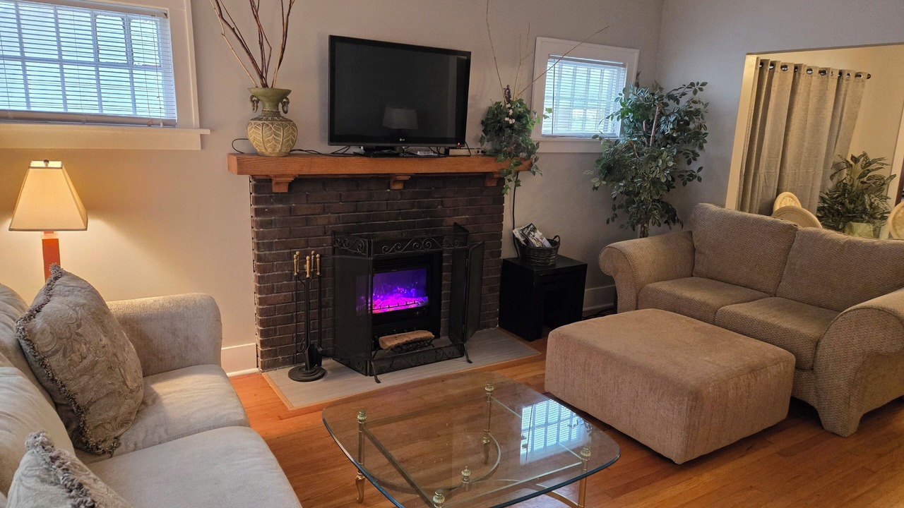 Photo of Livingroom in Midtown