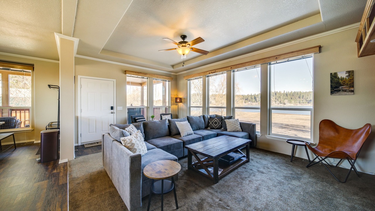 Photo of Livingroom in Newport