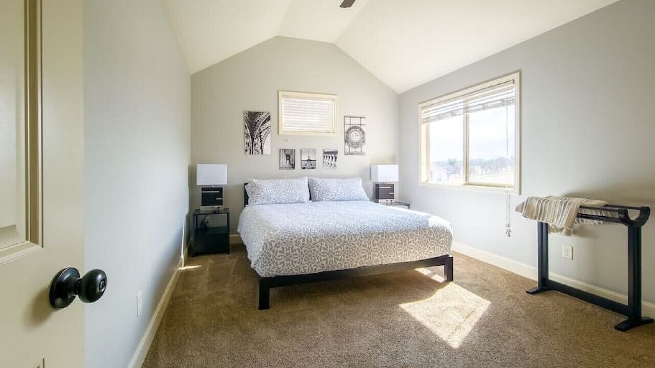 Photo of Bedroom in Tracy