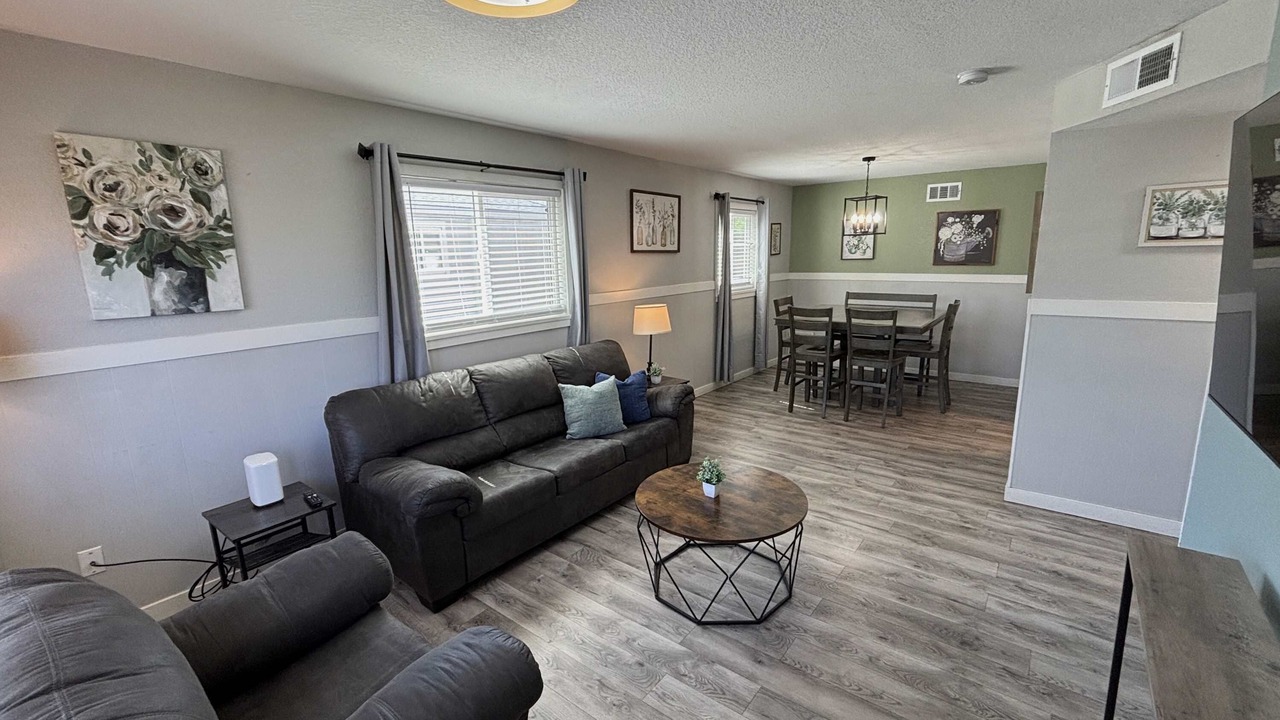 Photo of Livingroom in Jewell Heights - Hoffman Heights