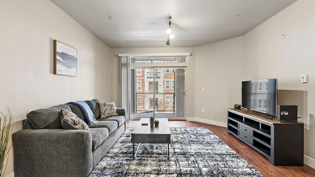 Photo of Livingroom in Lone Tree