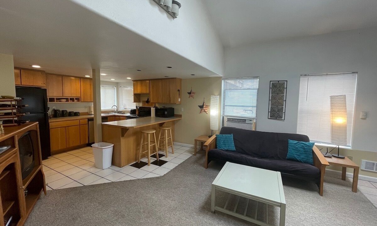 Photo of Livingroom in Sunland Estates