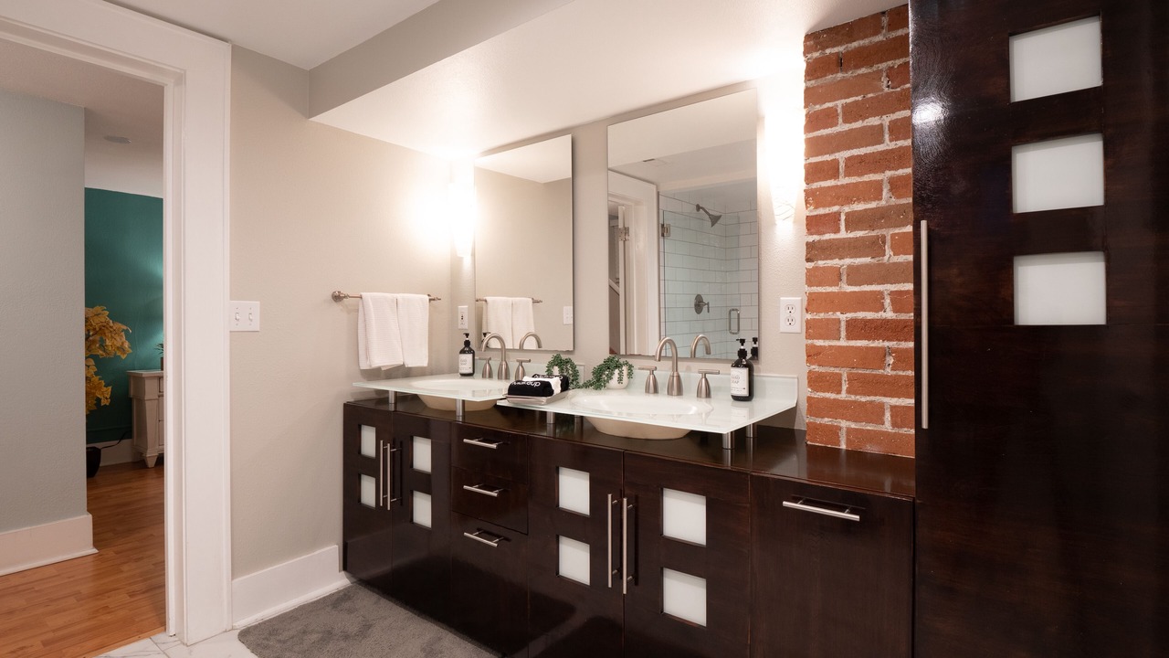 Photo of Bathroom in Rosedale