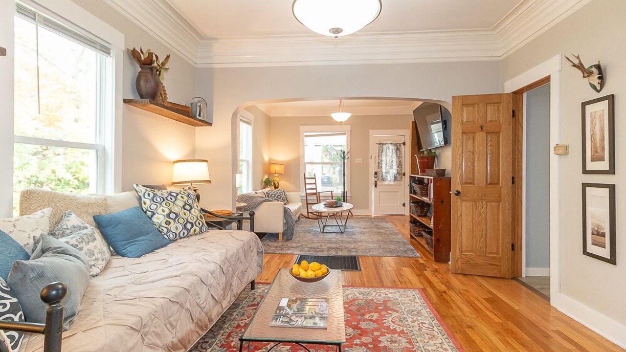 Photo of Bedroom in Greater Auburndale