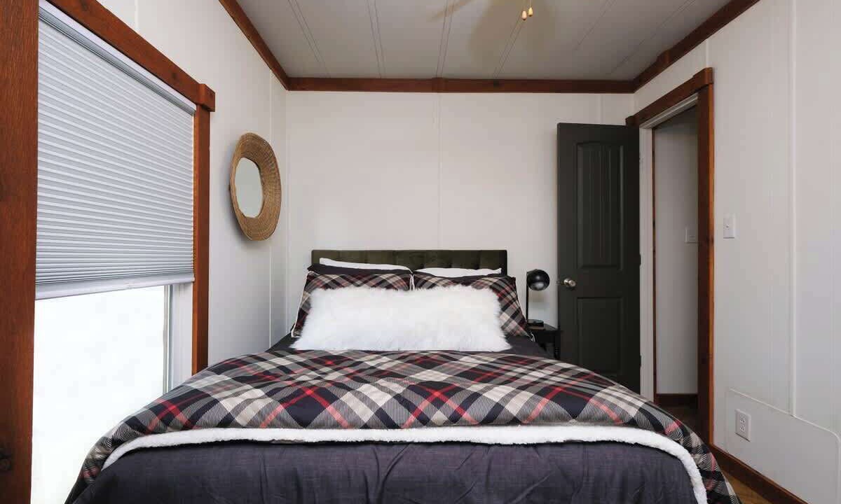 Photo of Bedroom in Canyon