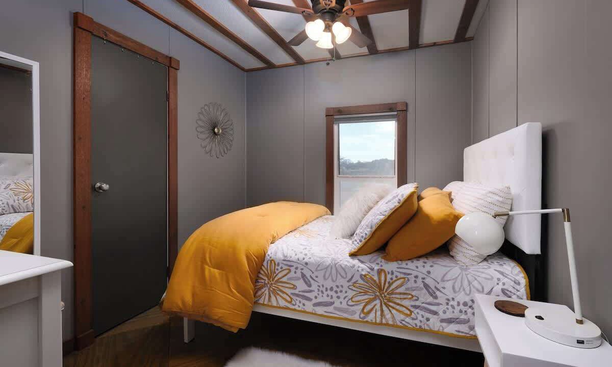 Photo of Bedroom in Canyon