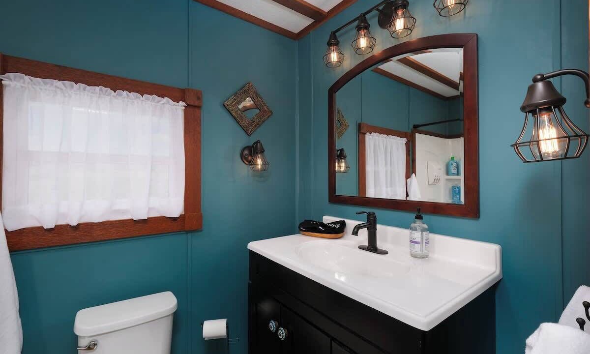 Photo of Bathroom in Canyon
