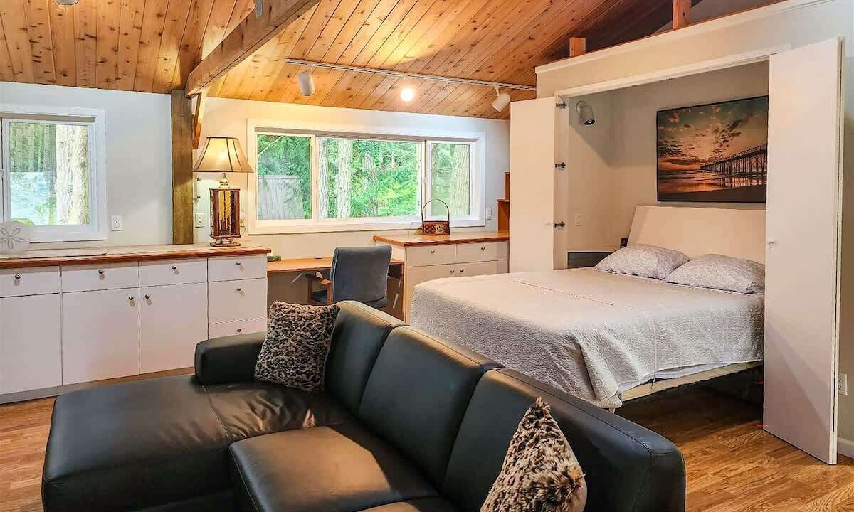 Photo of Bedroom in Adelma Beach