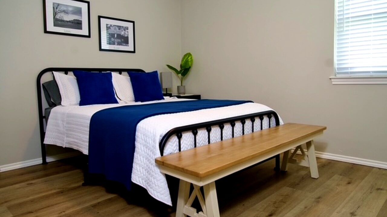 Photo of Bedroom in Granbury