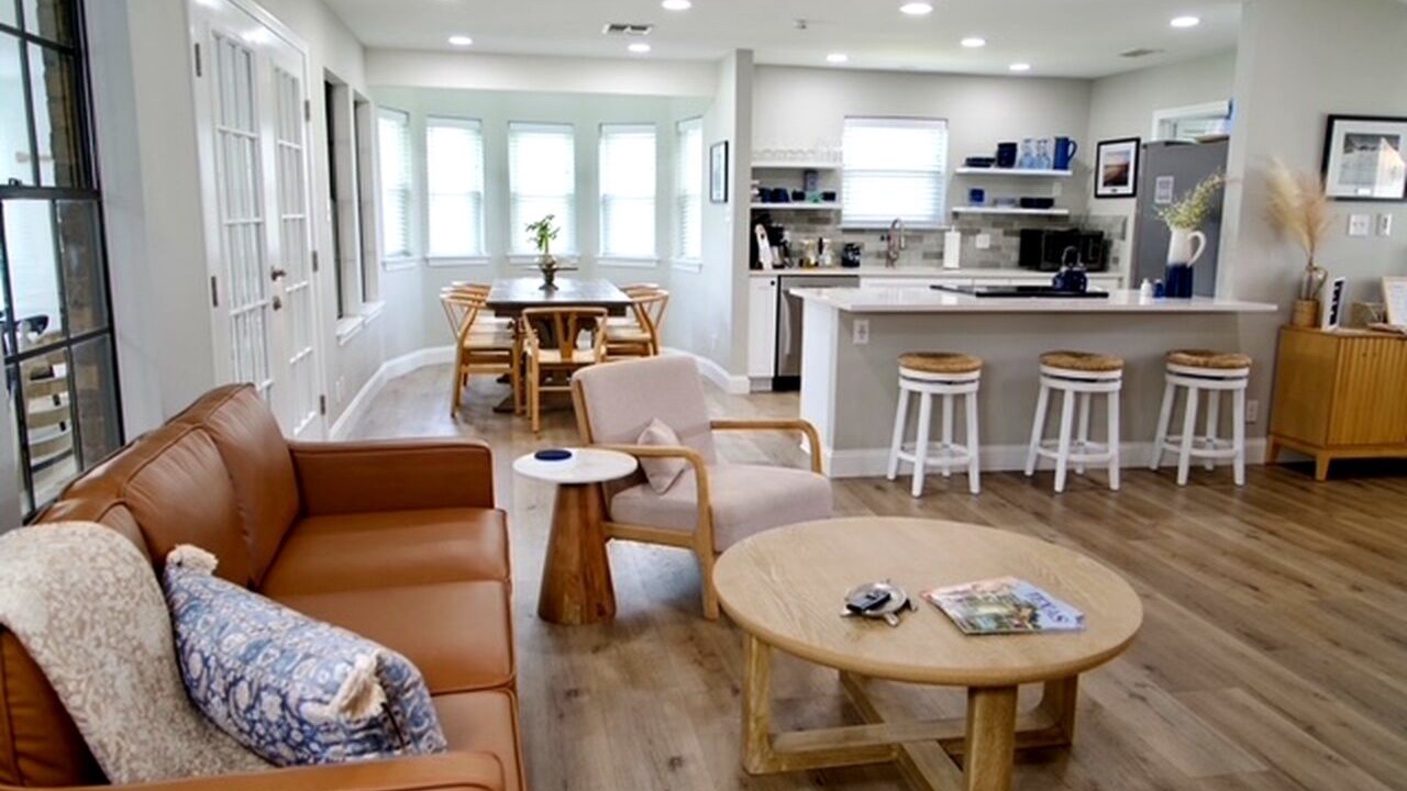 Photo of Livingroom in Granbury