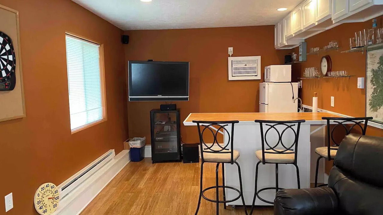 Photo of Livingroom in Cedar Creek