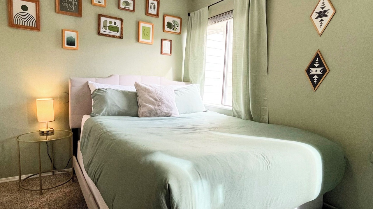 Photo of Bedroom in Foothills