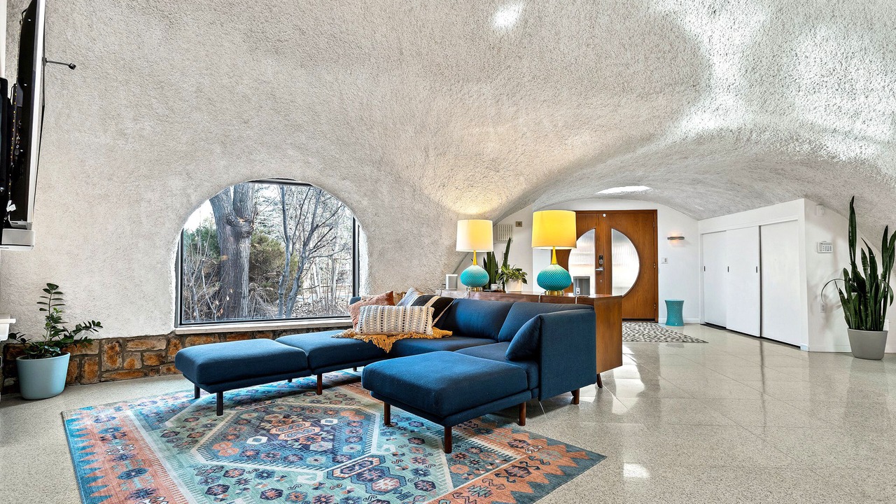 Photo of Livingroom in Centennial