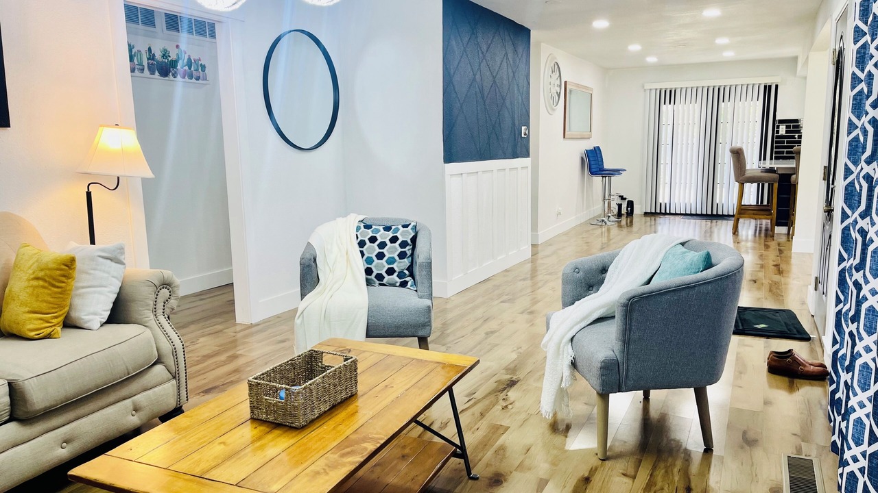 Photo of Livingroom in Las Colinas