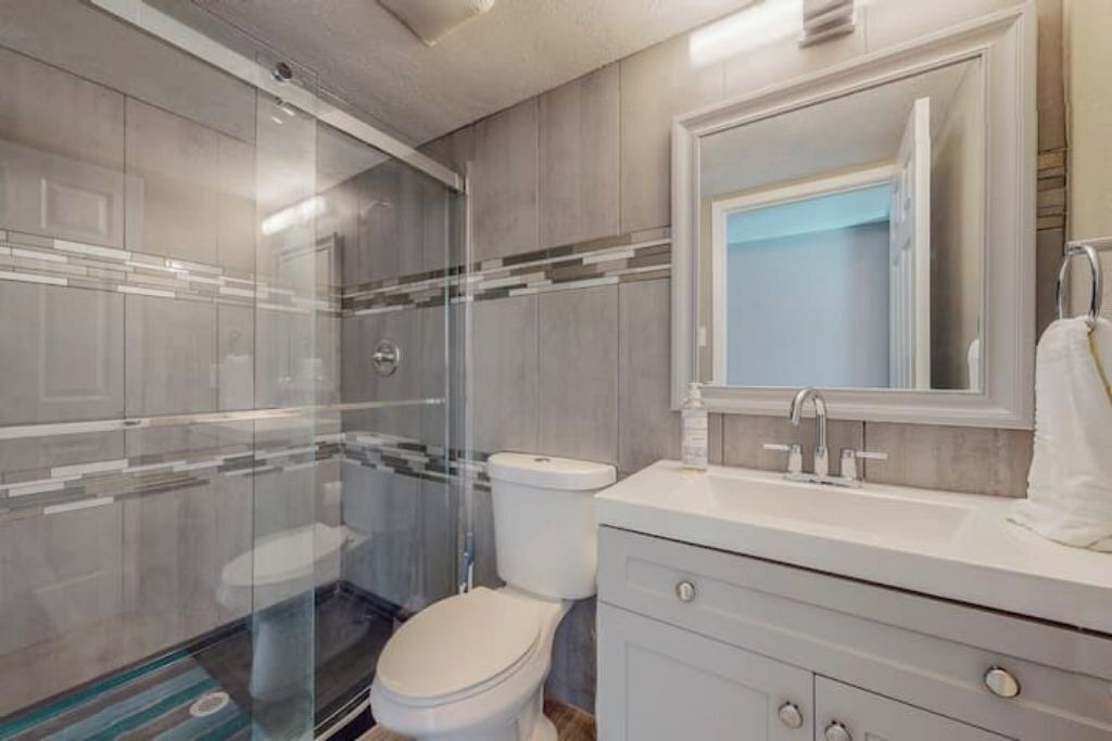 Photo of Bathroom in Heritage Hills