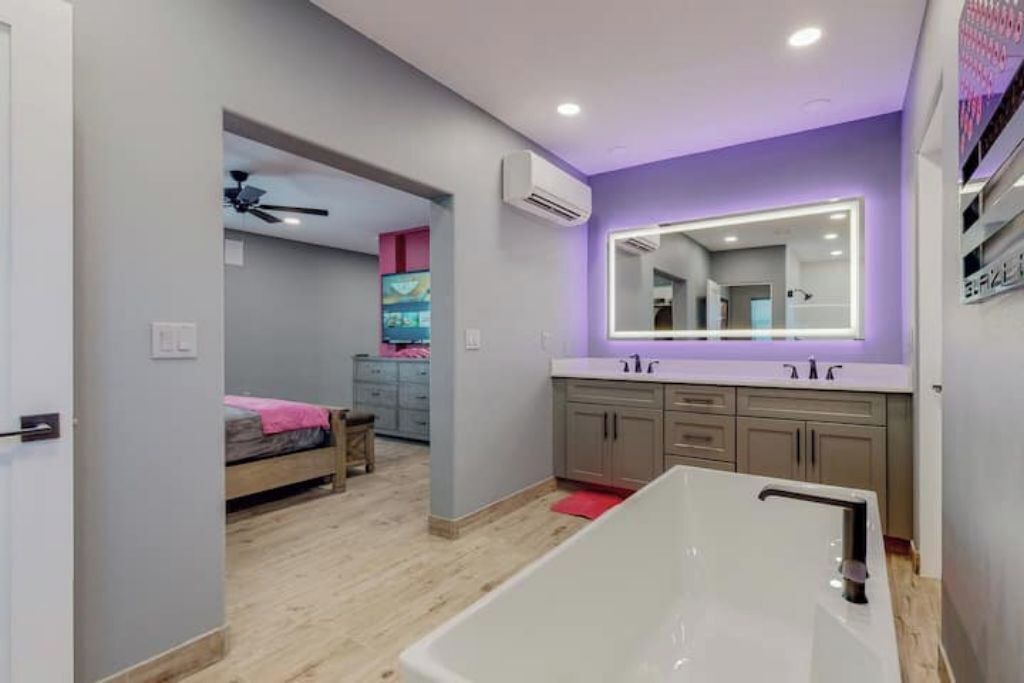 Photo of Bathroom in Heritage Hills