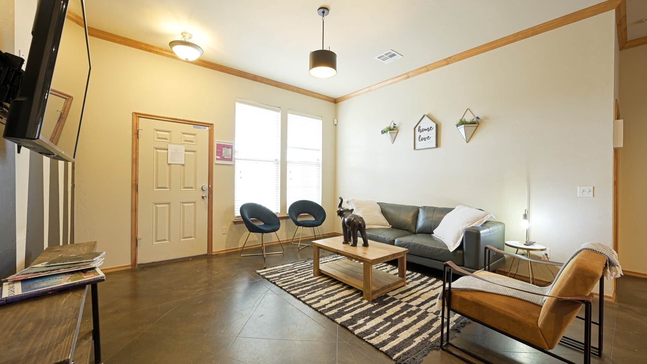 Photo of Livingroom in Central Oklahoma City
