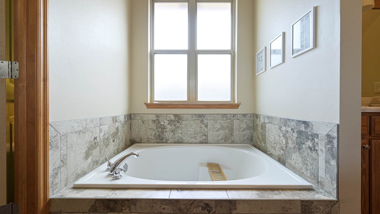 Photo of Bathroom in Central Oklahoma City