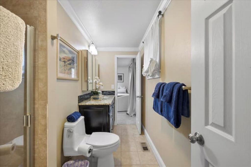 Photo of Bathroom in College Place