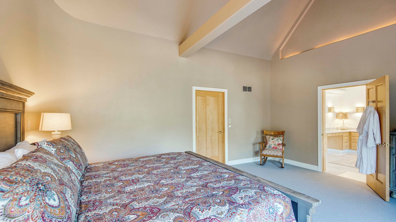 Photo of Bedroom in Jefferson County