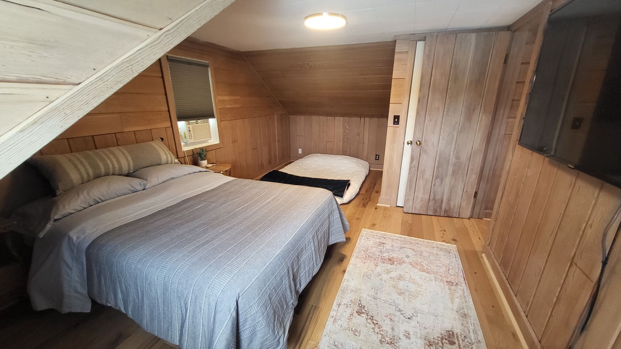 Photo of Bedroom in Lake Goodwin
