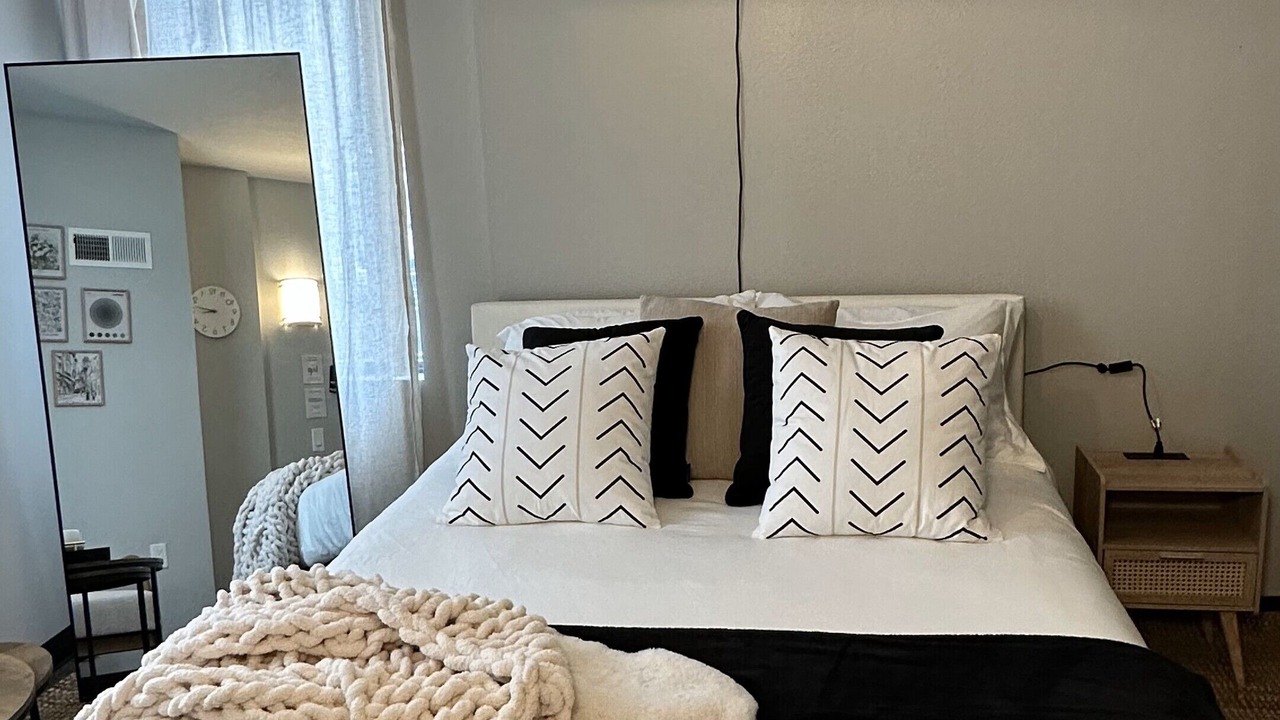 Photo of Bedroom in Downtown Des Moines